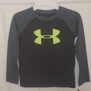 Under Armour Boy's Size 5 Long Sleeve Top, BNWT!